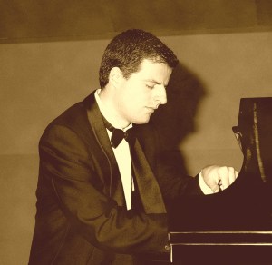 Claudio Carbó al piano