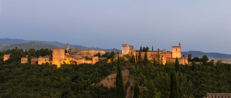 La Alhambra junto al Carmen donde habitó Manuel de Falla